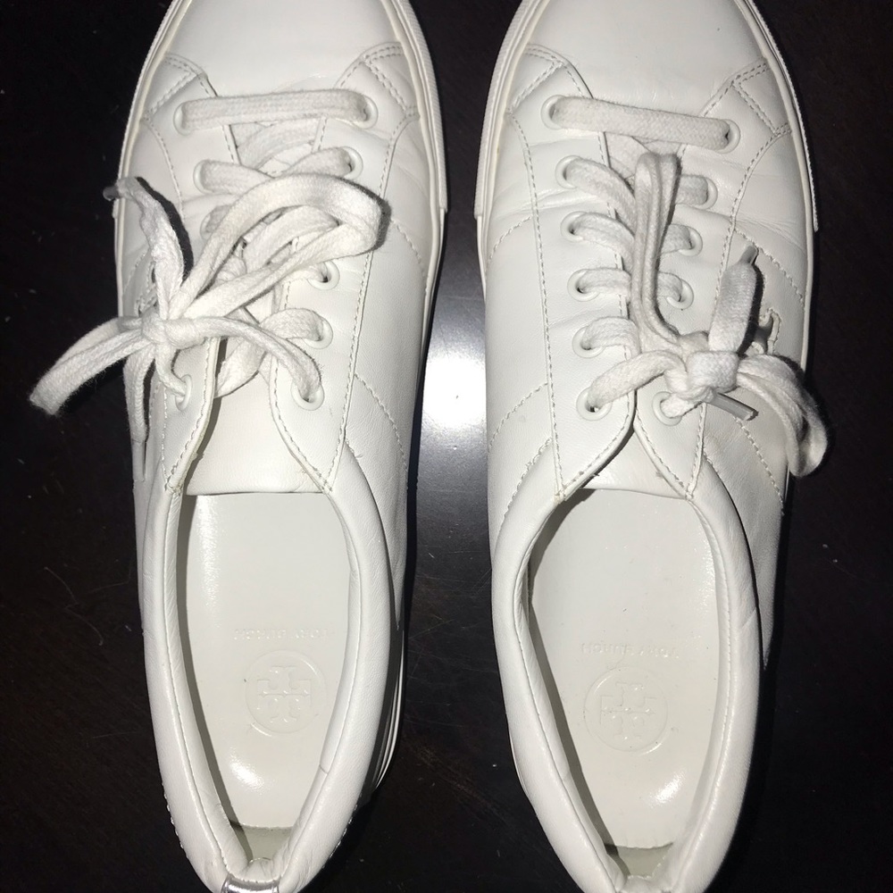 Tory Burch White Leather Sneakers. Size 8